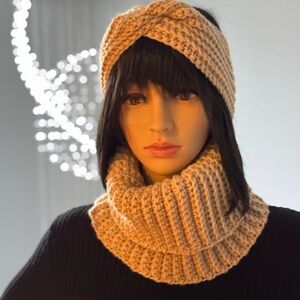 Crochet necklace and headband

Handmade crochê, with soft and anti-allergic yarn